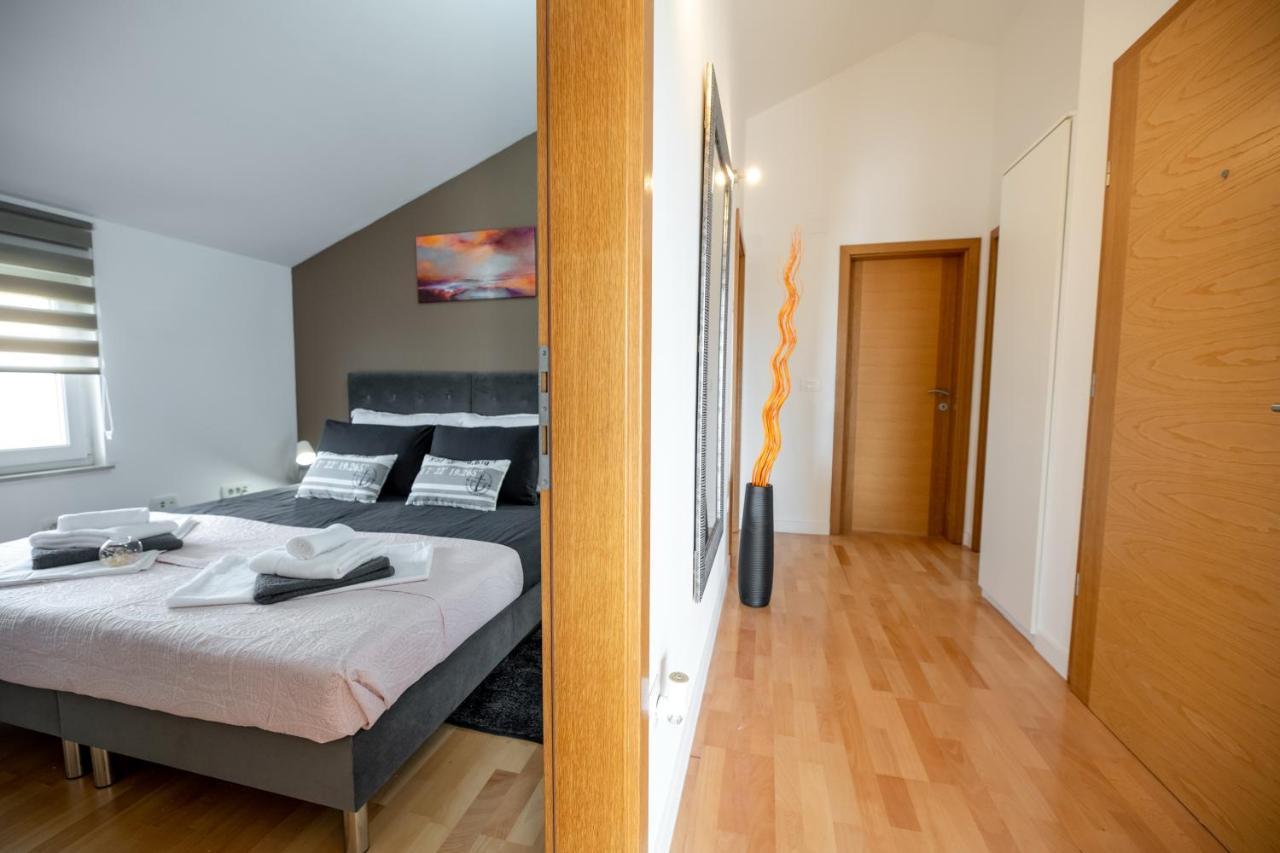 Apartment Malu Sunset Zadar Exterior foto